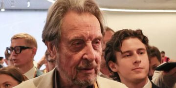 Батька Ілона Маска звинувачували у сексуальному насильстві над його дітьми та пасербицею, – NYT