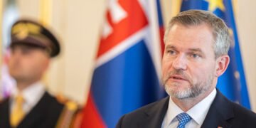 “Гола та боса”: президент Словаччини поскаржився, що його країна беззахисна перед можливою атакою дронів