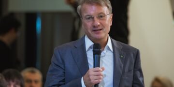 Російська економіка вийшла в нуль: глава Сбербанку оголосив про початок стагнації