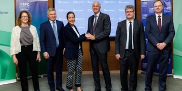 Украинский госбанк подписал два соглашения с IFC на $120 млн для поддержки бизнеса.