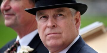 Король Чарльз позбавив титулу принца Ендрю, якого звинувачували у зв’язках з Епштейном
