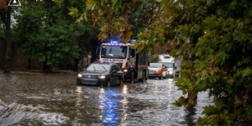 Локальный циклон над Черным морем вызвал ливень в Одессе