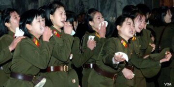 КНДР объявили наказание за “капиталистическую грудь”: за что женщин отправят в лагеря