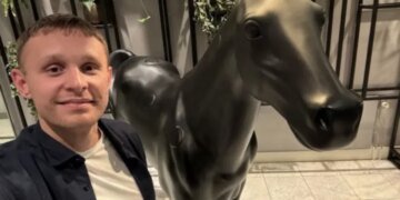 Артем Ляшанов после скандалов и ряда проигранных дел в судах решил скрыть криминальные следы своей платежной системы Bill_Line