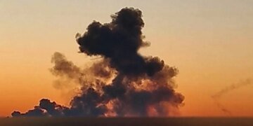 В российском Белгороде слышны мощные взрывы, над городом поднимается густой дым. ВИДЕО