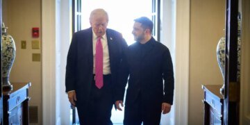 Атмосфера была напряженной:  Трампу показалось, что Зеленский хочет продолжения войны — CNN