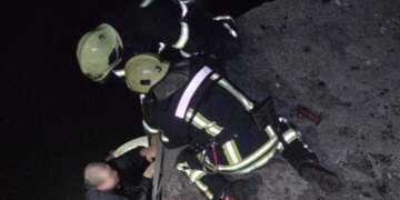 ГСЧС дважды за сутки спасли людей из воды