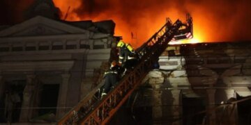 Почти десяток пострадавших: последствия обстрела Харькова