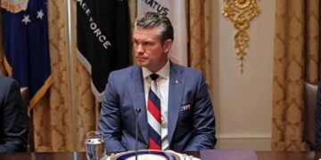 Новая реальность по-трампистски: “твоя мама” как аргумент в политике