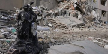 Во время обстрела Херсона погибла женщина