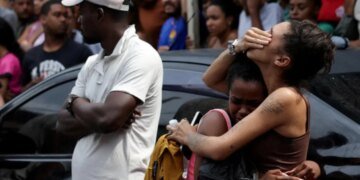 Самая кровавая полицейская операция в истории Бразилии: не менее 132 погибших в Рио. ВИДЕО