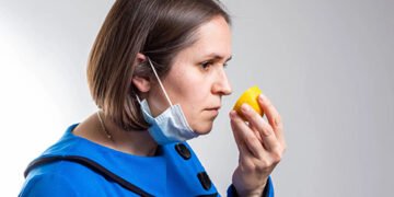 Мільйони людей можуть страждати від прихованої втрати нюху після COVID-19, – дослідження