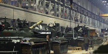 ВПК Росії вперше за три роки перестав бути двигуном економіки, – ЦПД