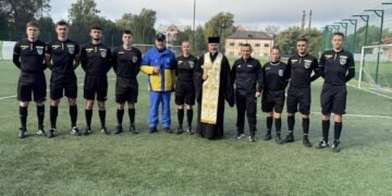 На Львівщині пройшов чемпіонат з футболу серед священників: участь взяло десять команд отців