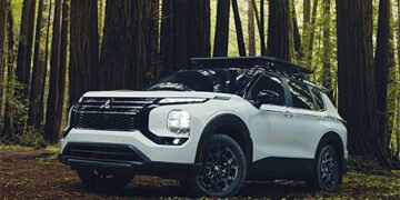 Mitsubishi готує новий повноцінний позашляховик Outlander