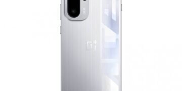 OnePlus 15 и Ace 6 дебютировали с батареями емкостью 7300 и 7800 мАч