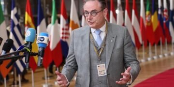 Бельгия угрожает заблокировать предоставление Киеву репарационного кредита и выдвигает ряд условий.