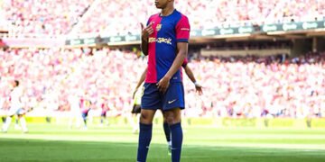 Зірка “Барселони” Ямаль відмовився безкоштовно роздавати автографи: хоче на них заробляти