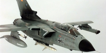 Літак Бундесверу обстріляли за допомогою піротехніки