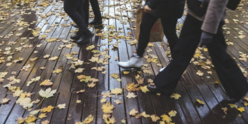 Дощі, вітер і навіть сніг: прогноз погоди на 26 жовтня