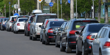 Бензинова криза накрила всю Росію: навіть “швидка” виїжджає через раз через економію пального