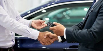 Продажа авто через «Дію»: кто должен уведомлять налоговую?