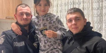 В Запорожcкой области маленькая девочка вызвала полицию, потому что думала, что у нее украли деньги