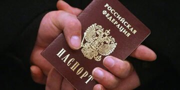 ЄС вимагає від Сербії обмежити видачу паспортів росіянам