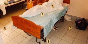 В Івано-Франківську пацієнт влаштував стрілянину в лікарні: є поранений