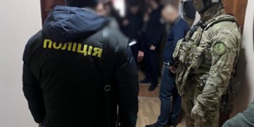 Правоохоронці викрили системну корупцію серед топчиновників в Держпраці. ВІДЕО