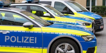 Пара з Німеччини їхала на швидкості 140 км/год й займалася сексом, поліції довелося втрутитися