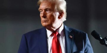 Трамп отреагировал на коррупционный скандал в Украине