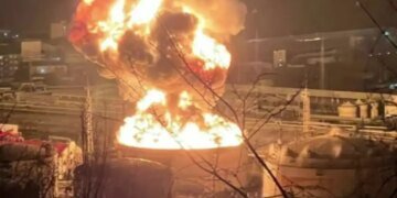 Беспилотники атакуют Туапсе: вероятно, под ударом НПЗ