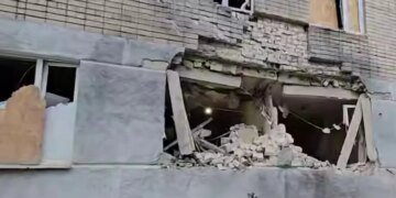 Россияне атаковали роддом в Херсоне. ВИДЕО