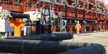 Казахстан выводит нефтяные поставки напрямую в Китай после ударов по Новороссийску