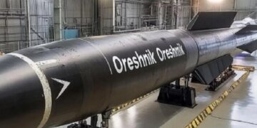 «Орешник» в Беларуси: РФ готовит ракету средней дальности для шантажа ЕС