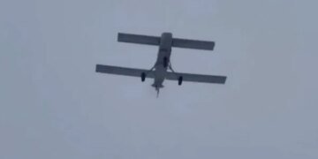 Россияне жалуются на атаку дронов: взрывы слышали вблизи Москвы. ВИДЕО