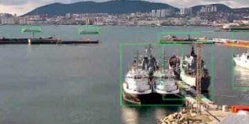 Подводный забор: Черноморский флот РФ успешно забаррикадировался в порту. ФОТО