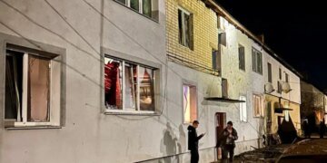 В Ровенской области поврежден многоквартирный дом из-за удара РФ
