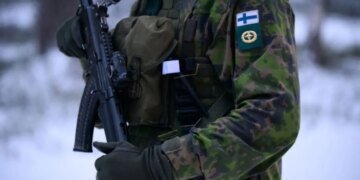 Финляндия повысила предельный возраст резервистов до 65 лет: президент подписал закон