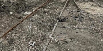 Россия нанесла удар по железной дороге в Ковеле: повреждены локомотив и вагон