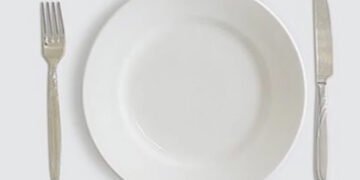 Періодичне голодування змінює мозок і мікробіом кишківника, – дослідження