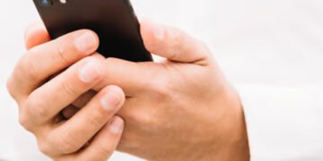 Як зрозуміти, що смартфон зламали: шість основних сигналів