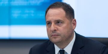 Зеленський виключив Єрмака зі складу РНБО і Ставки верховного головнокомандувача