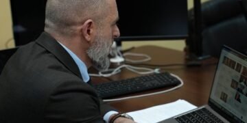 Бидный обсудил с украинскими молодыми спортсменами за рубежом вопросы контрактов и отбора в сборные