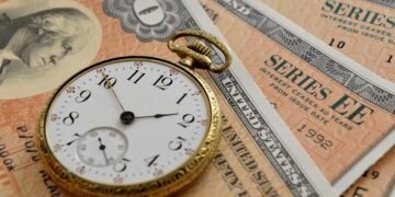 Инвестиции физлиц в государственные облигации в этом году выросли на 40% и на 300% за время полномасштабной войны.