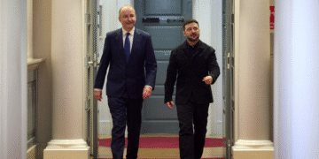 Зеленський: війну треба завершити так, щоб Росія не повернулася з третім вторгненням