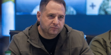 Єрмак відновив спілкування із Зеленським після грандіозного скандалу в ОП, – Гончаренко