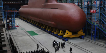 Кім Чен Ин показав перший атомний підводний човен КНДР: у експертів виникли питання