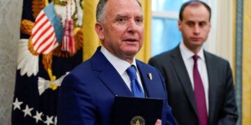 кремль очікує візиту спецпосланців США Віткоффа і Кушнера після погодження дат – пєсков